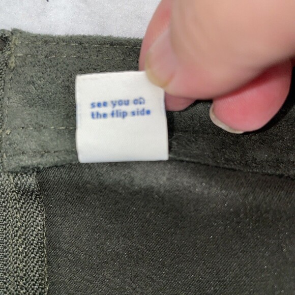 Old Navy Faux Suede Hunter Green Pockets in Front Mini Skirt Size 0 Y2K - Picture 6 of 11